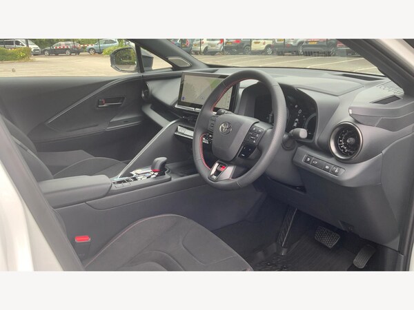 Used Toyota C-HR 2025 for sale - 75645654: Photo 13