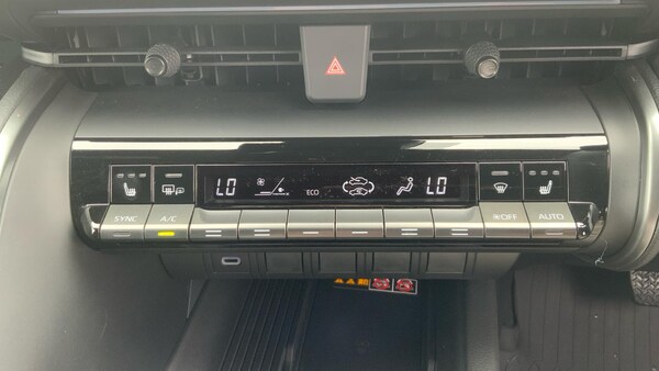 Used Toyota C-HR 2025 for sale - 75645654: Photo 41