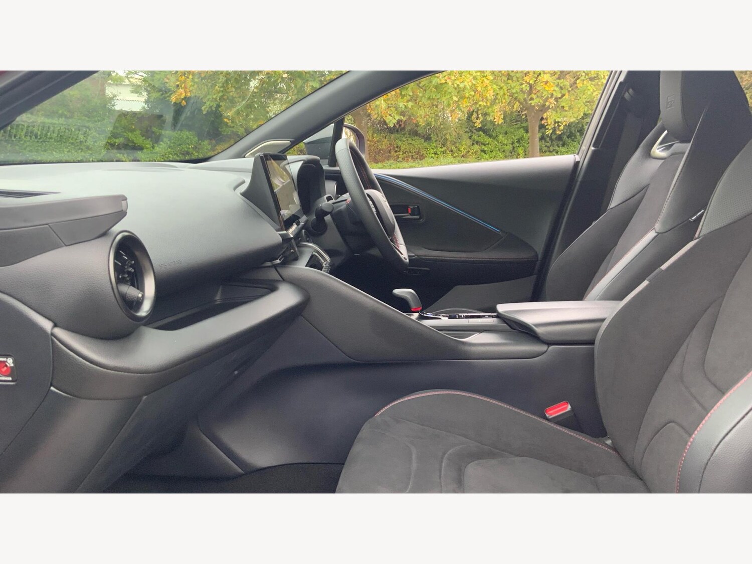 Used Toyota C-HR 2023 for sale - 77109910: Photo 12