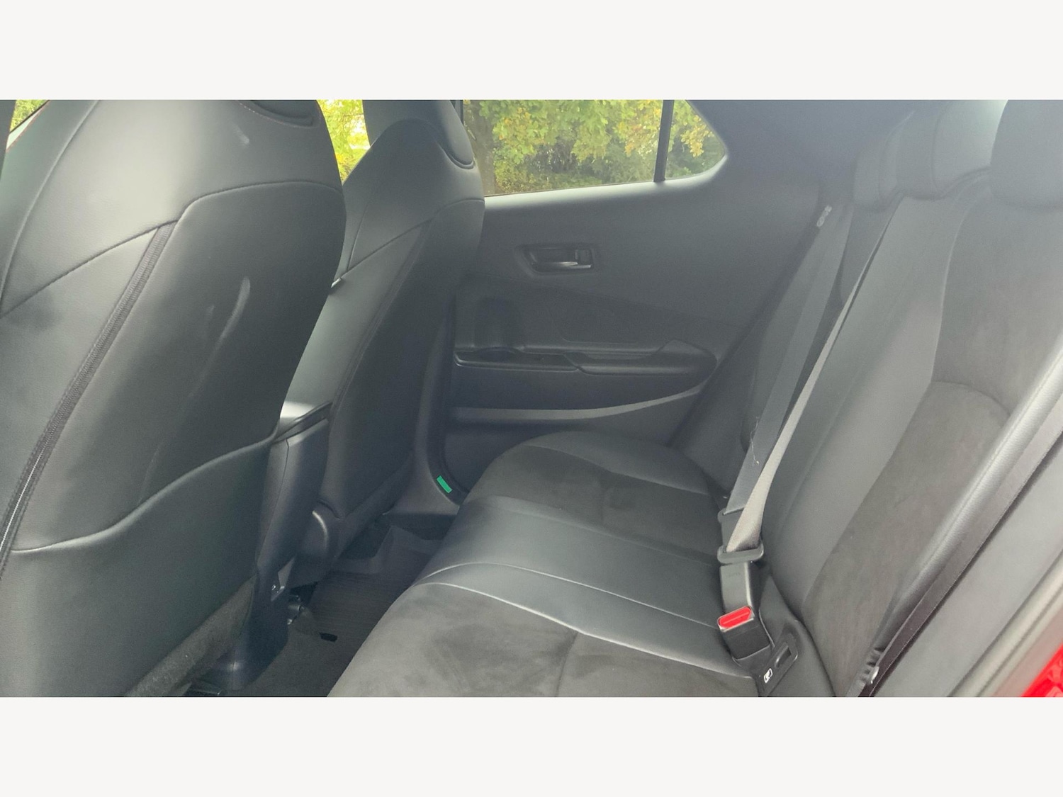 Used Toyota C-HR 2023 for sale - 77109910: Photo 15