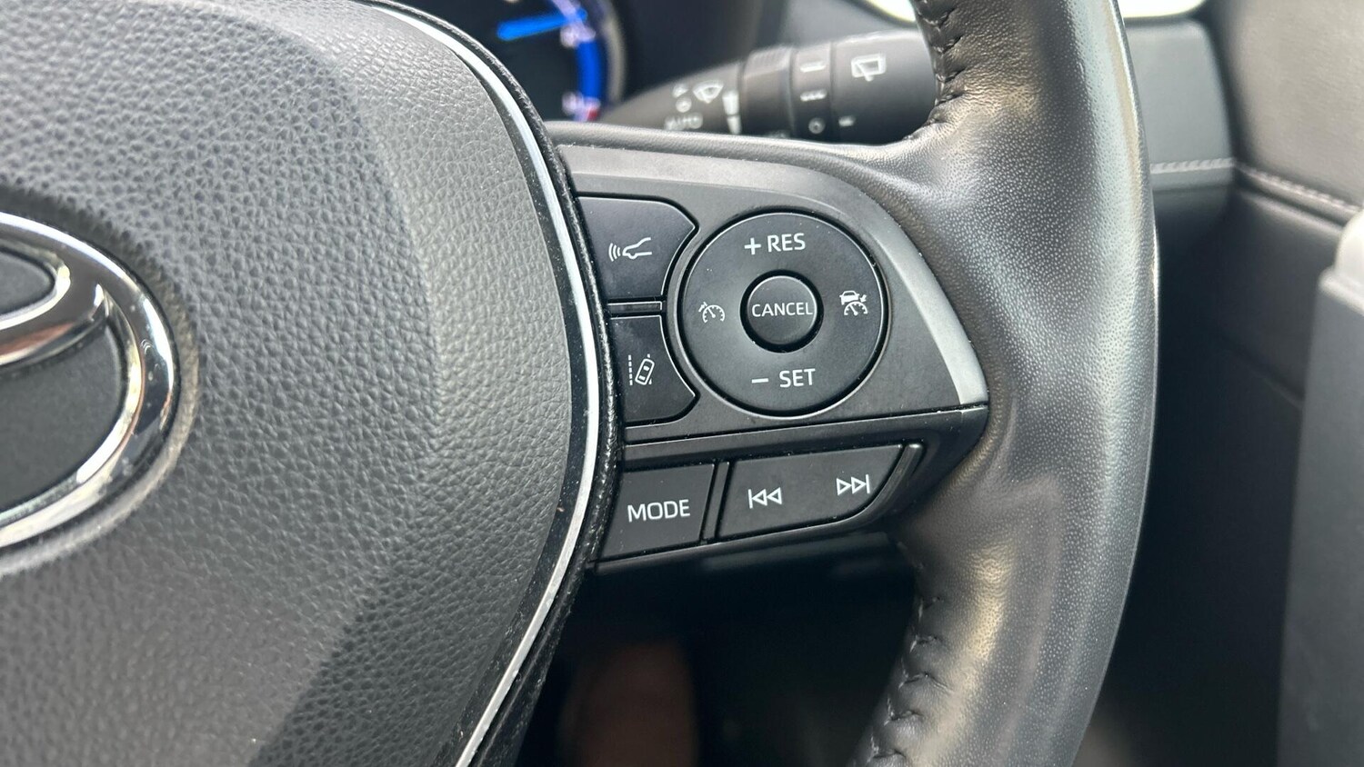 Used Toyota RAV4 for sale - 77175904: Photo 34