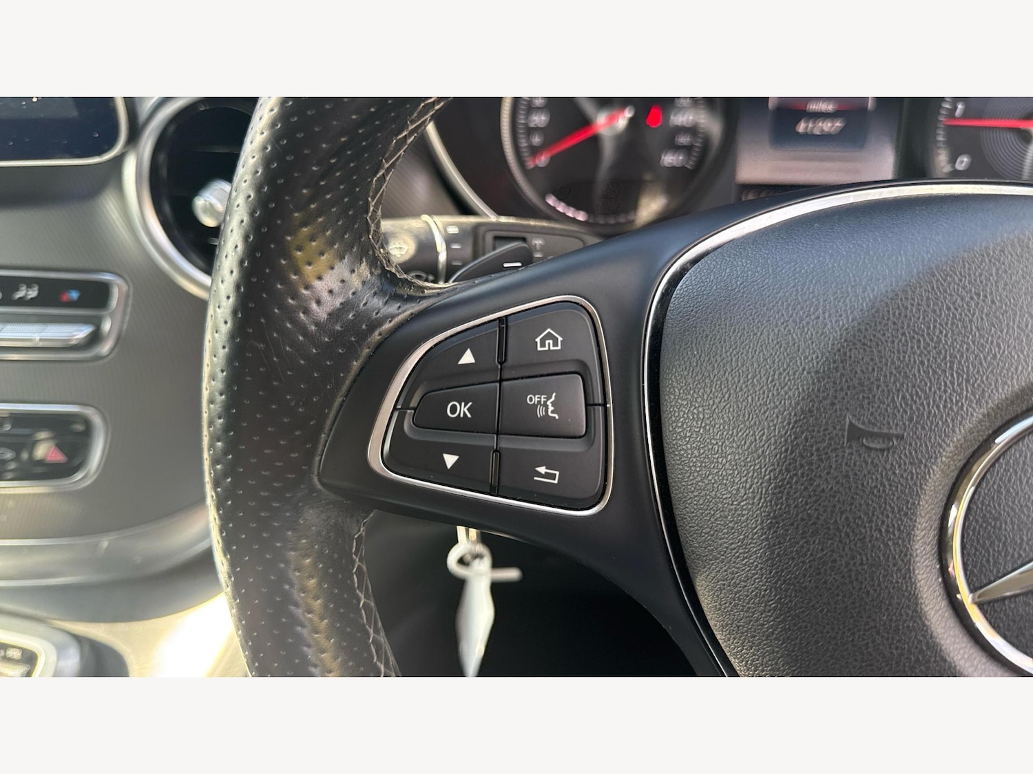 Used Mercedes-Benz V-Class 2017 for sale - 76041823: Photo 27