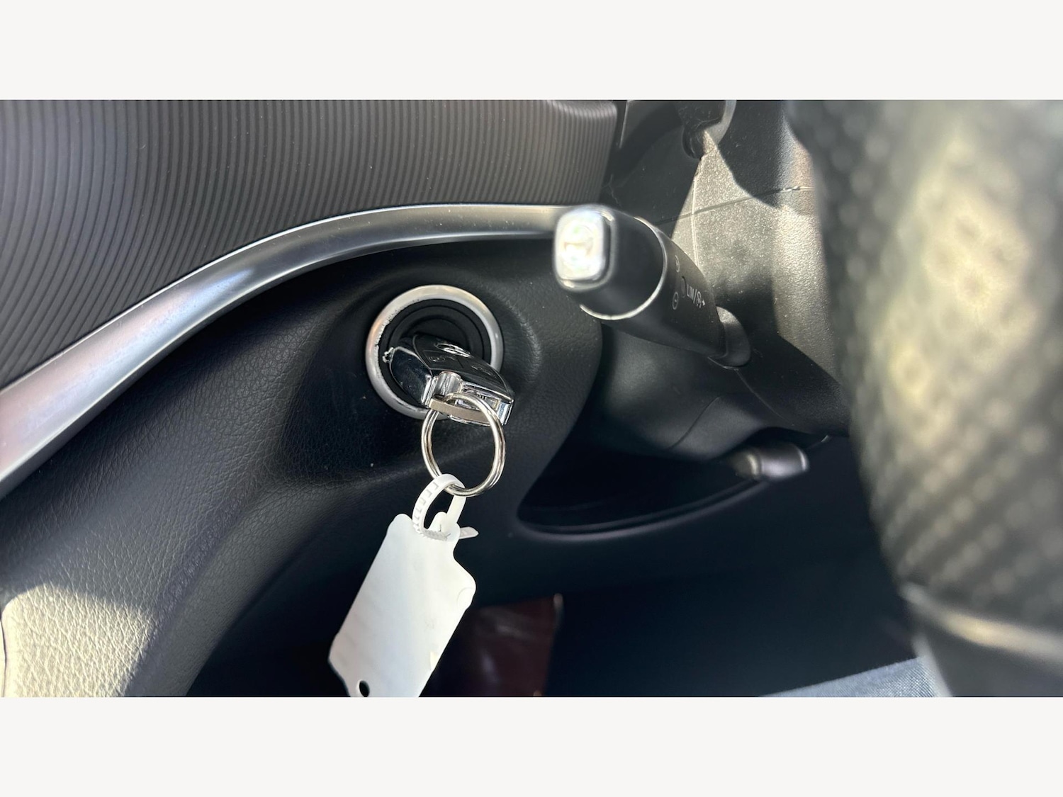 Used Mercedes-Benz V-Class 2017 for sale - 76041823: Photo 32