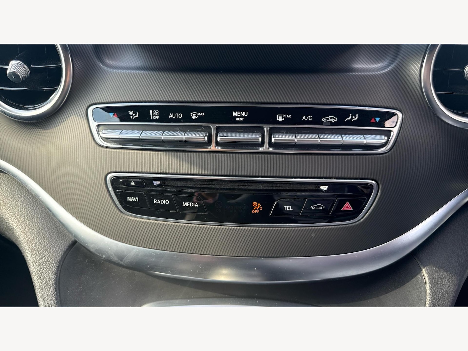 Used Mercedes-Benz V-Class 2017 for sale - 76041823: Photo 37