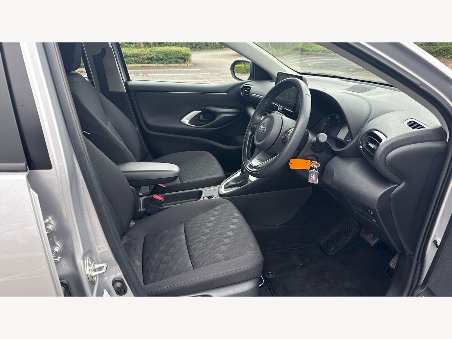 Used Toyota Yaris 2024 for sale - 78034116: Photo 13