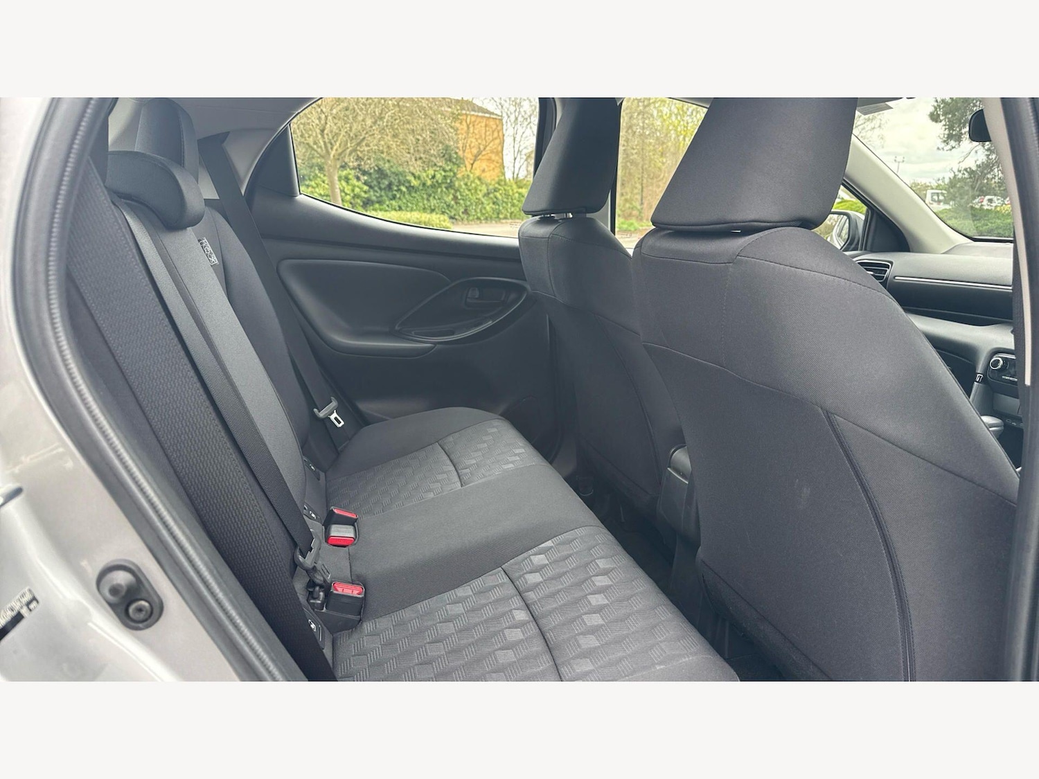 Used Toyota Yaris 2024 for sale - 78034116: Photo 14