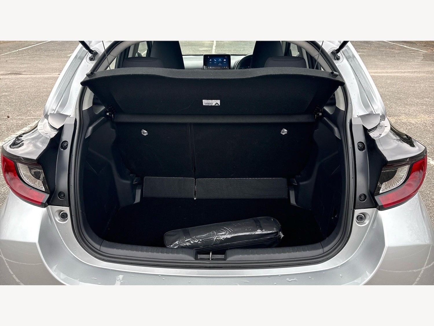 Used Toyota Yaris 2024 for sale - 78034116: Photo 16