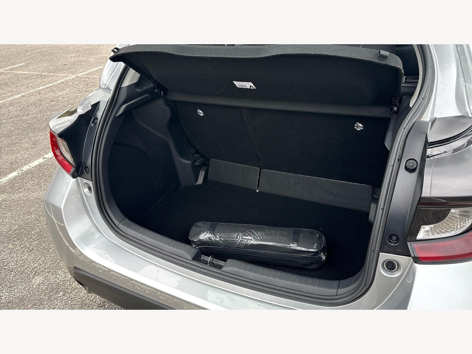 Used Toyota Yaris 2024 for sale - 78034116: Photo 23