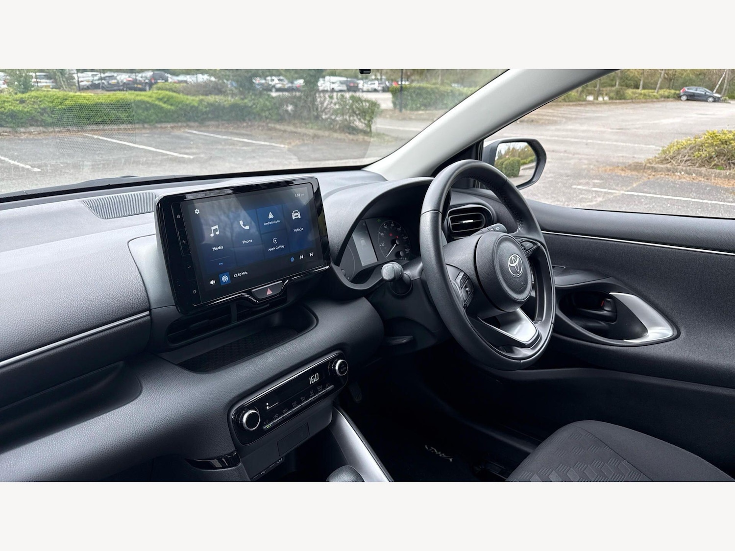 Used Toyota Yaris 2024 for sale - 78034116: Photo 24