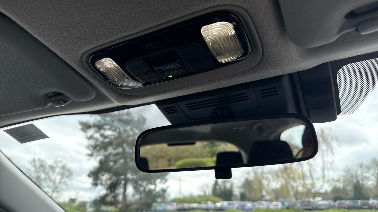 Used Toyota Yaris 2024 for sale - 78034116: Photo 35