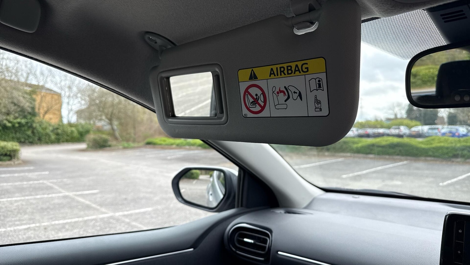 Used Toyota Yaris 2024 for sale - 78034116: Photo 38