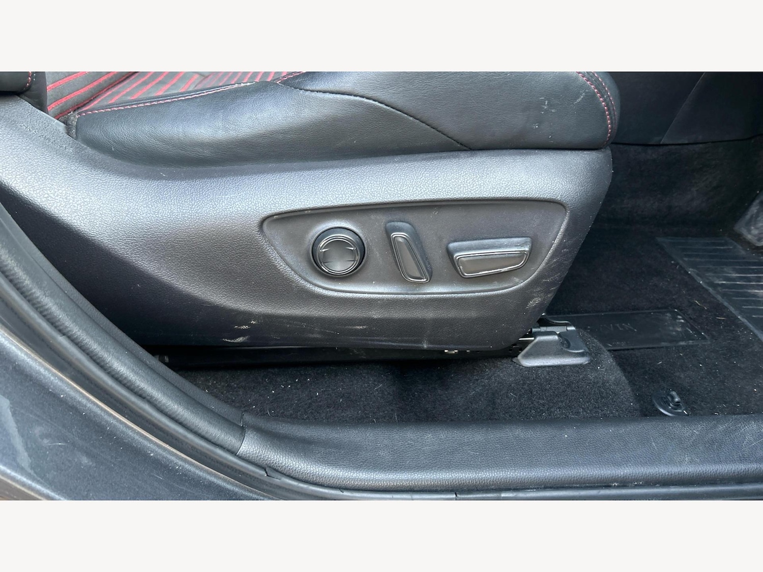 Used Toyota RAV4 2021 for sale - 77029467: Photo 26