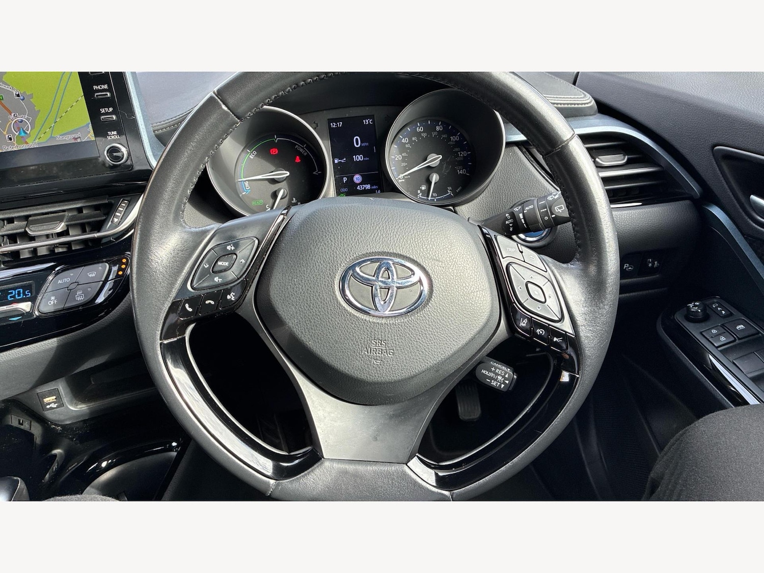 Used Toyota C-HR 2021 for sale - 76370167: Photo 10