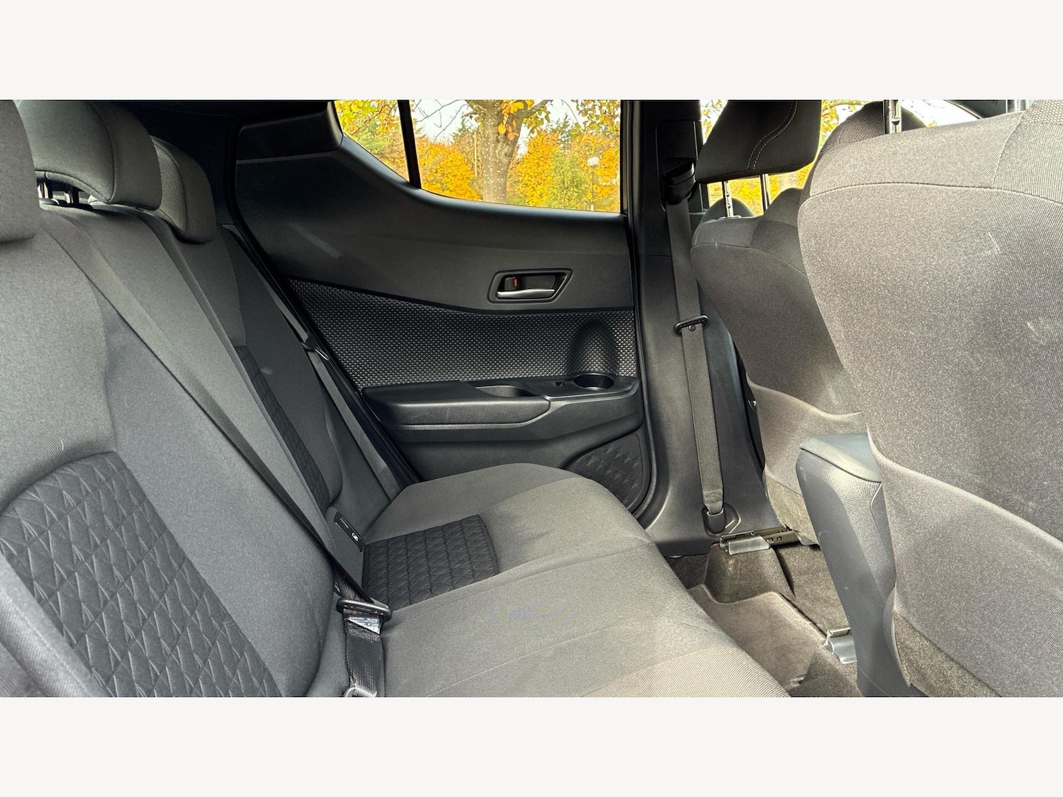 Used Toyota C-HR 2021 for sale - 76370167: Photo 14