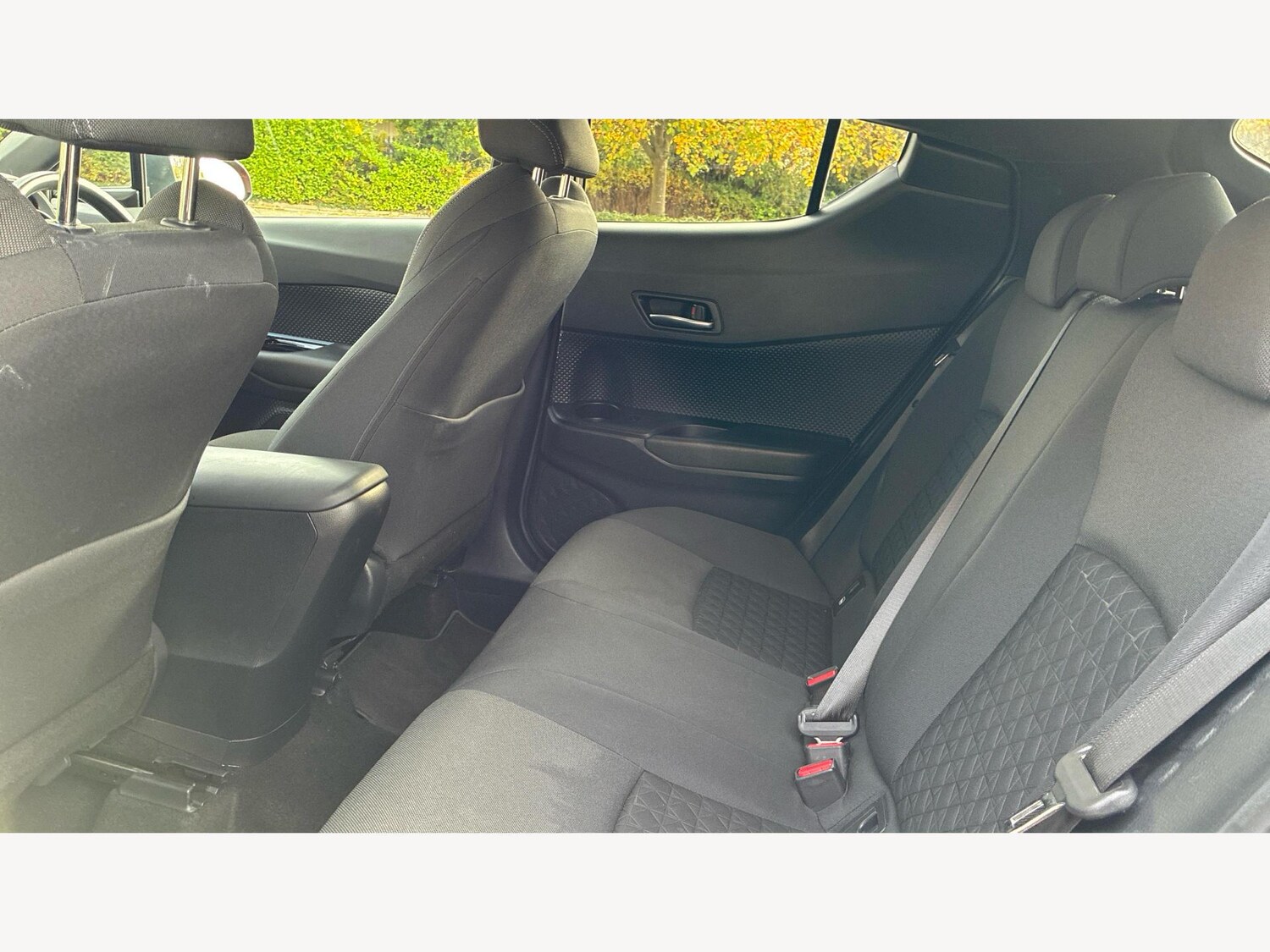 Used Toyota C-HR 2021 for sale - 76370167: Photo 15