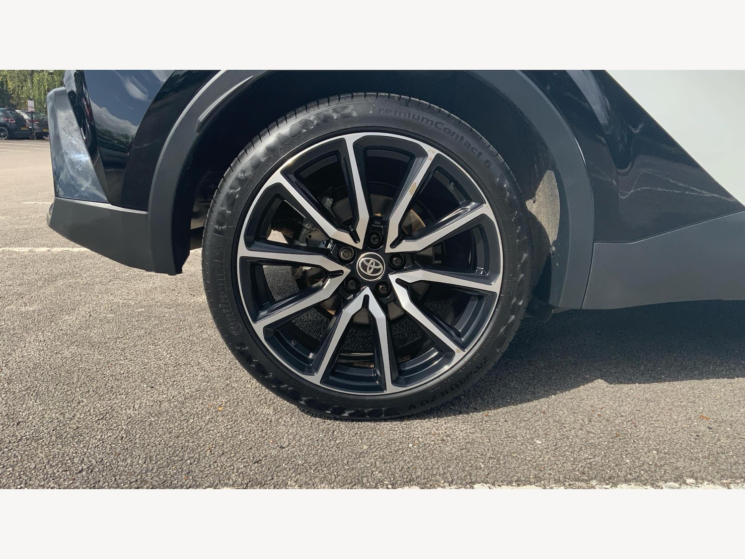 Used Toyota C-HR 2024 for sale - 77400645: Photo 29