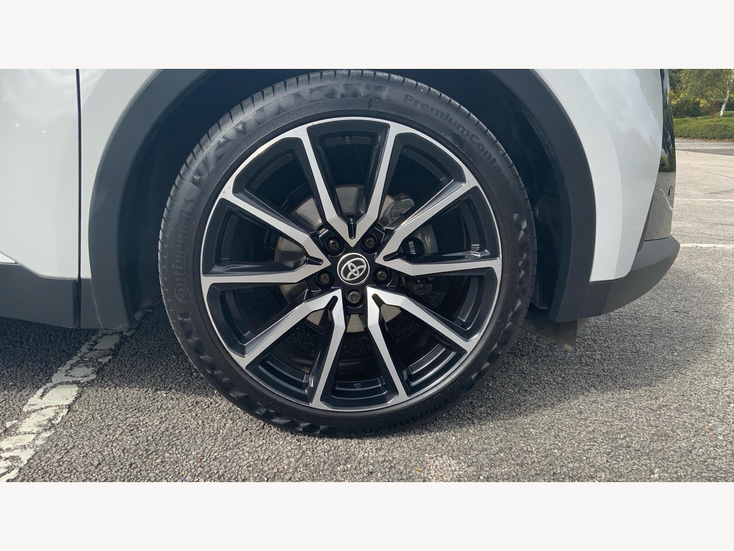 Used Toyota C-HR 2024 for sale - 77400645: Photo 30