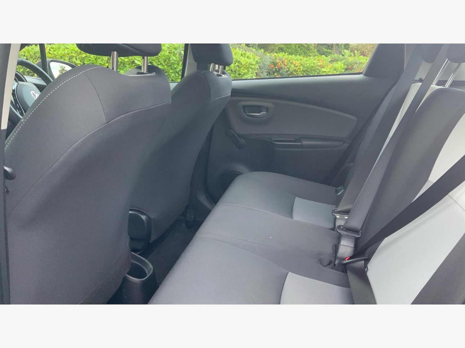 Used Toyota Yaris 2019 for sale - 76539035: Photo 15