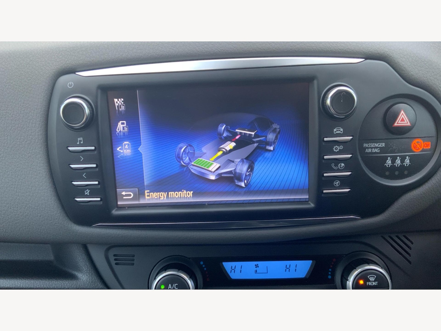 Used Toyota Yaris 2019 for sale - 76539035: Photo 25