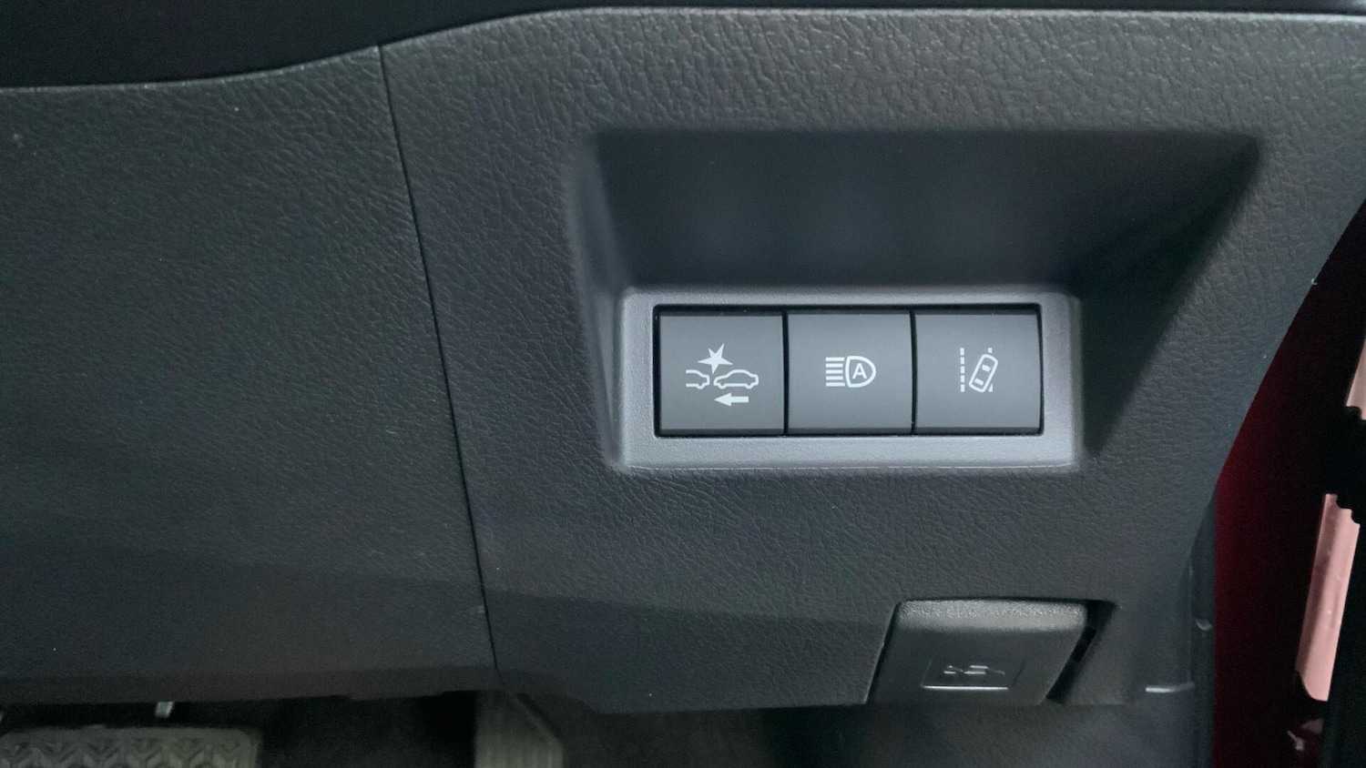 Used Toyota Yaris 2019 for sale - 76539035: Photo 33