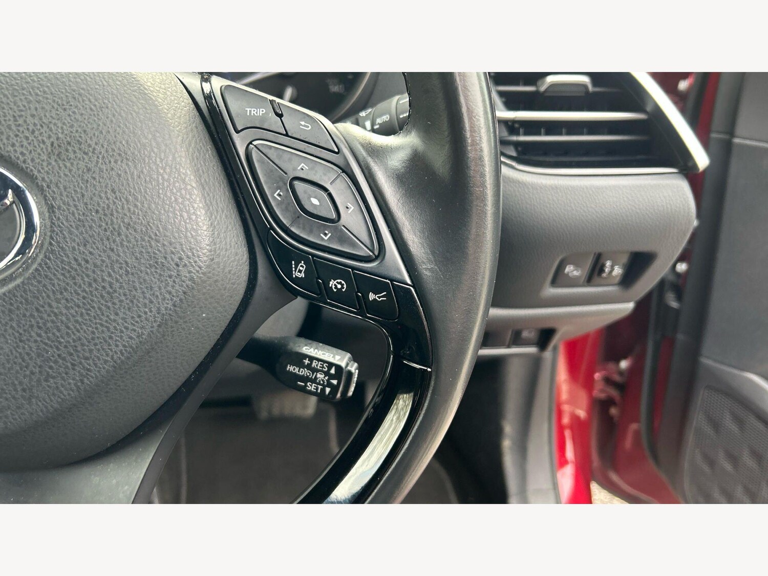 Used Toyota C-HR 2019 for sale - 78019607: Photo 28