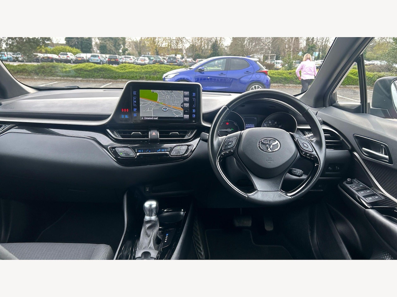 Used Toyota C-HR 2019 for sale - 78019607: Photo 7