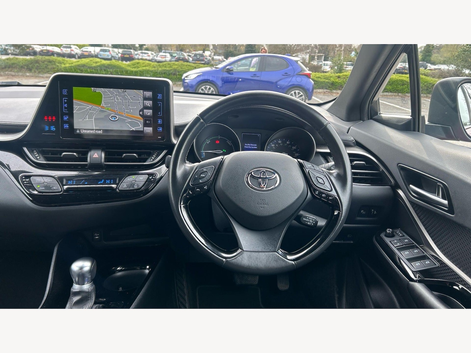 Used Toyota C-HR 2019 for sale - 78019607: Photo 8