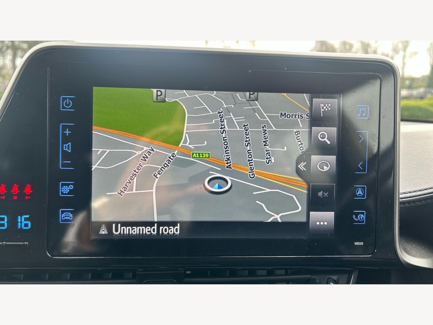 Used Toyota C-HR 2019 for sale - 78019607: Photo 9