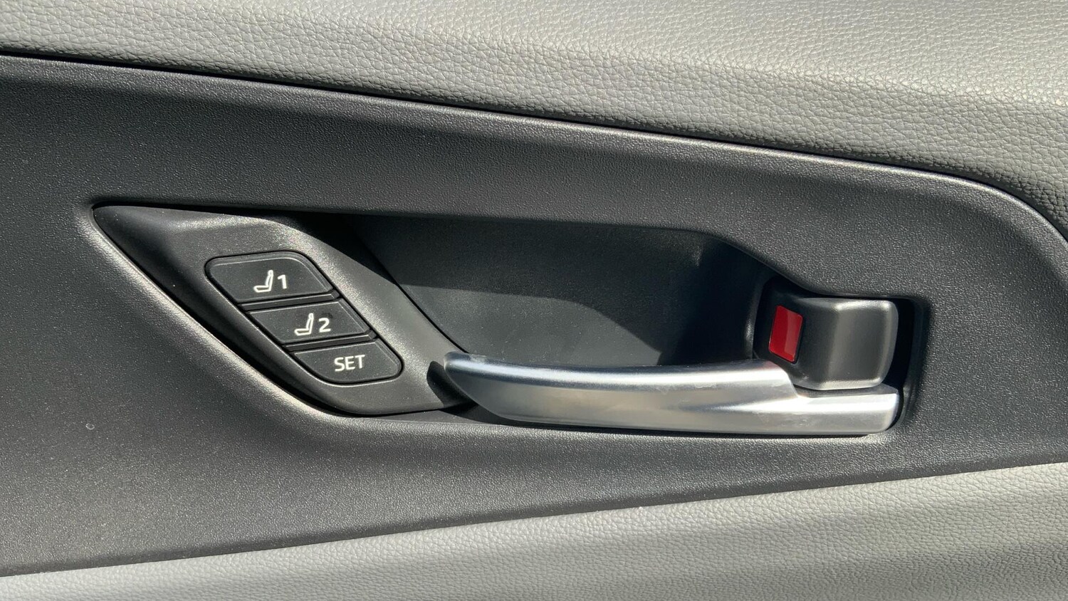 Used Toyota Prius 2025 for sale - 76527649: Photo 33