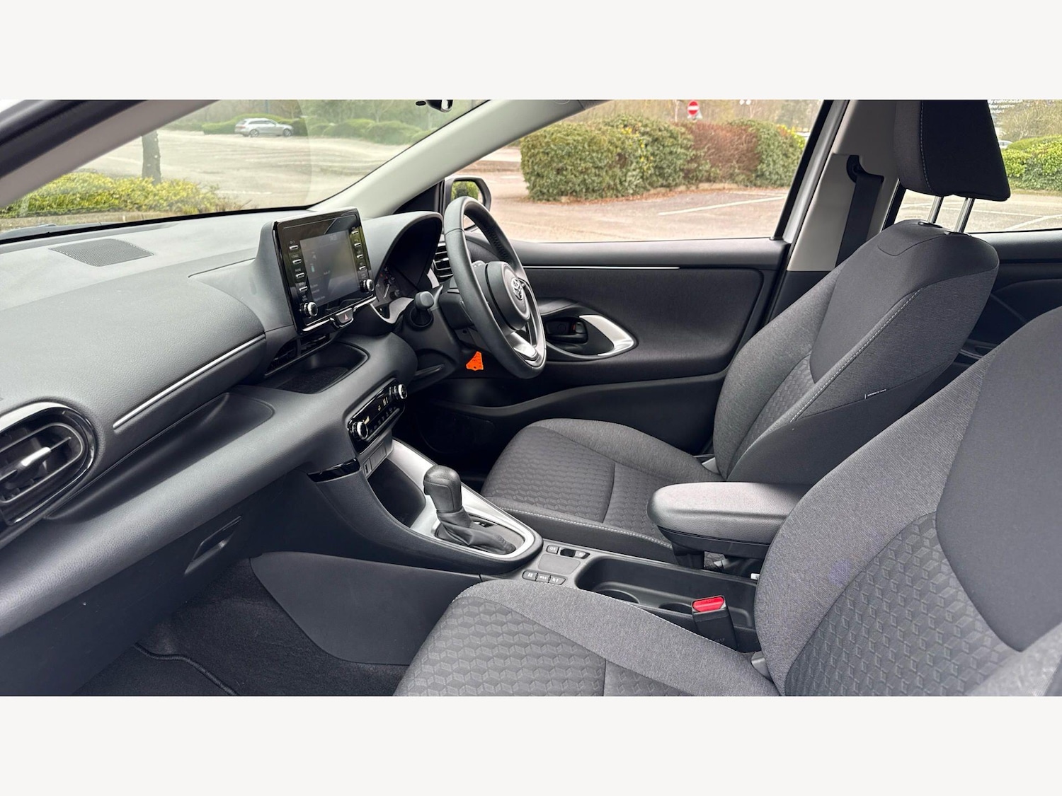 Used Toyota Yaris for sale - 77823916: Photo 12