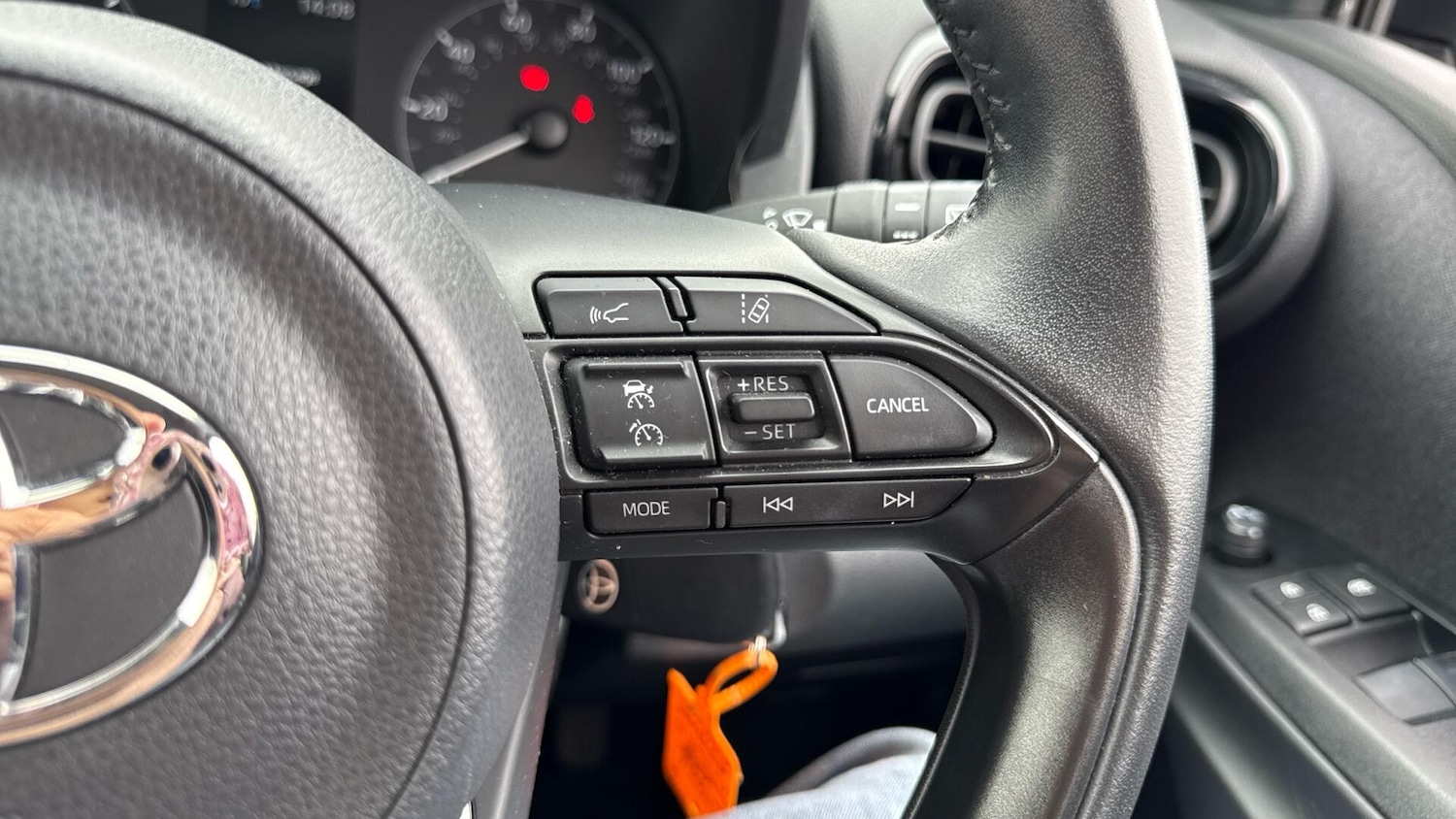 Used Toyota Yaris for sale - 77823916: Photo 37