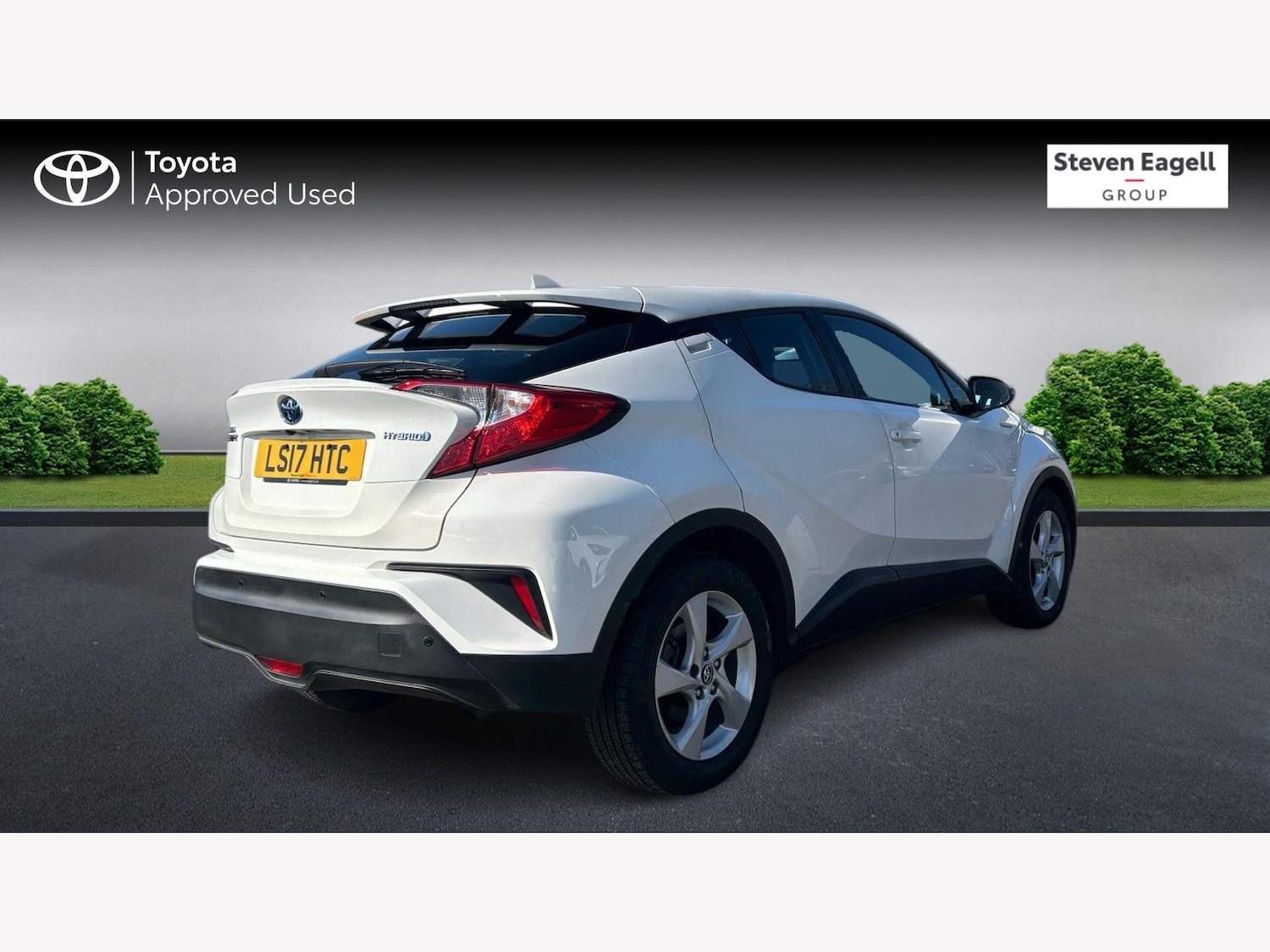 Used Toyota C-HR 2017 for sale - 77978380: Photo 2