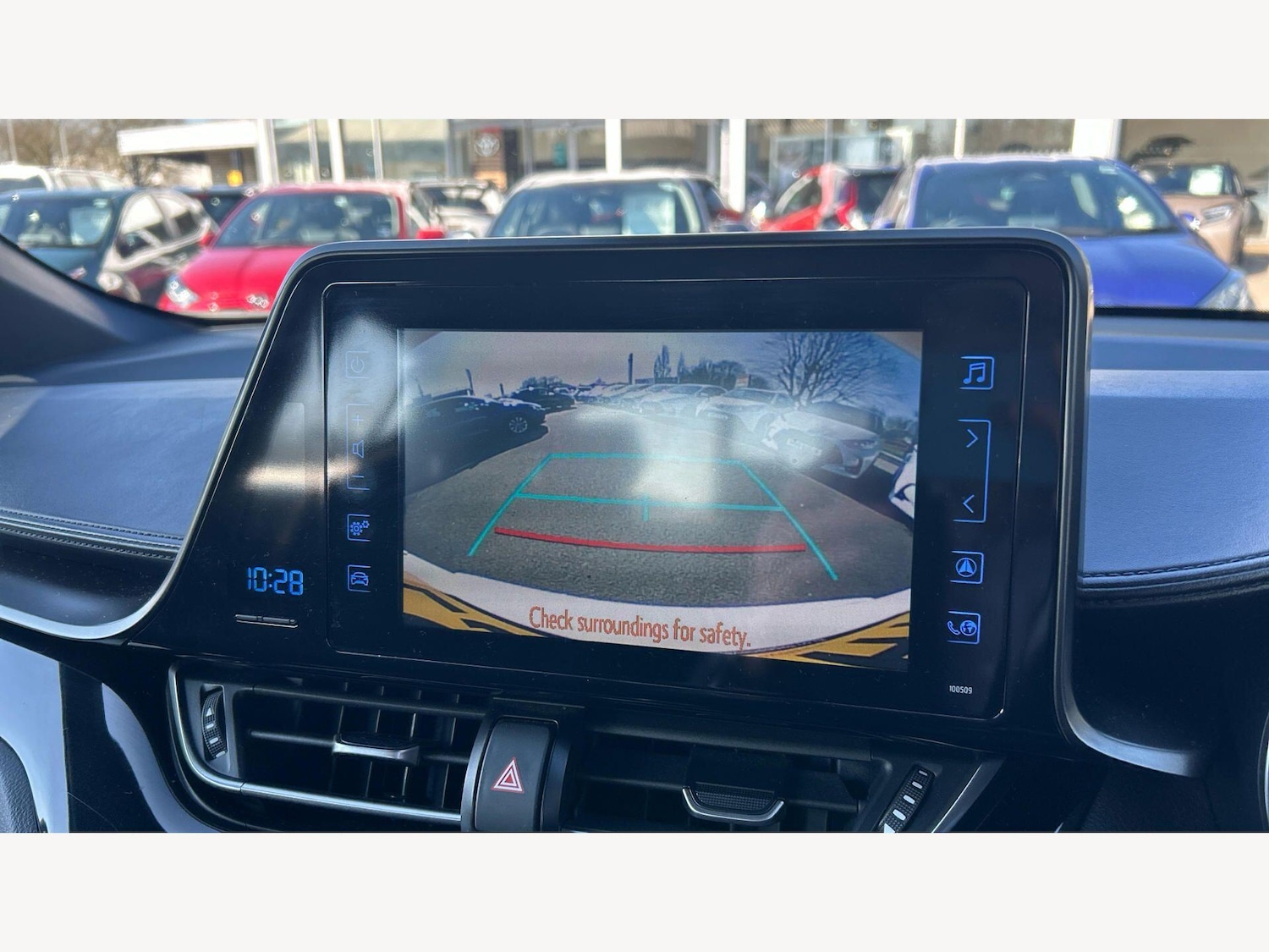 Used Toyota C-HR 2017 for sale - 77978380: Photo 29