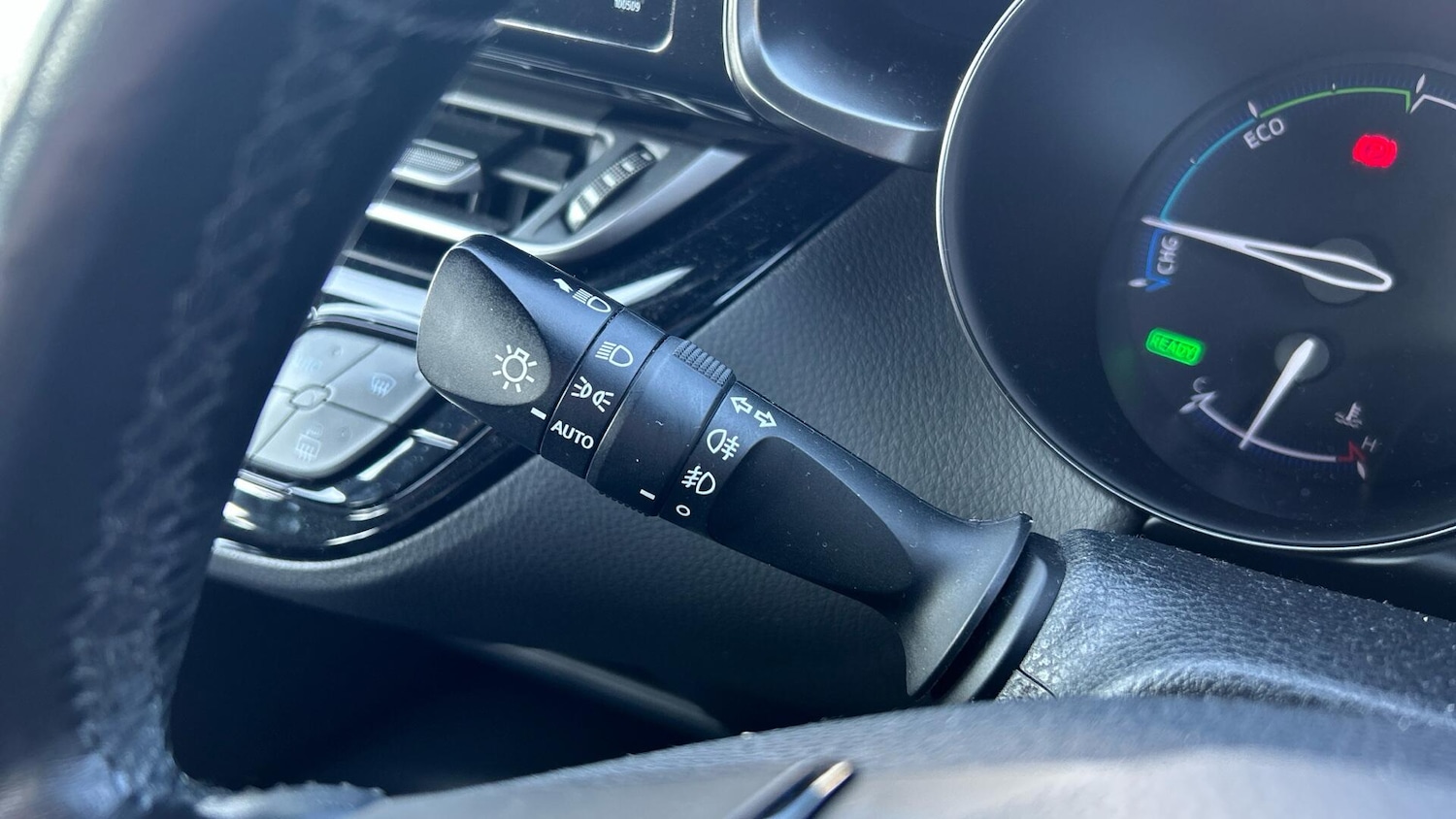 Used Toyota C-HR 2017 for sale - 77978380: Photo 38