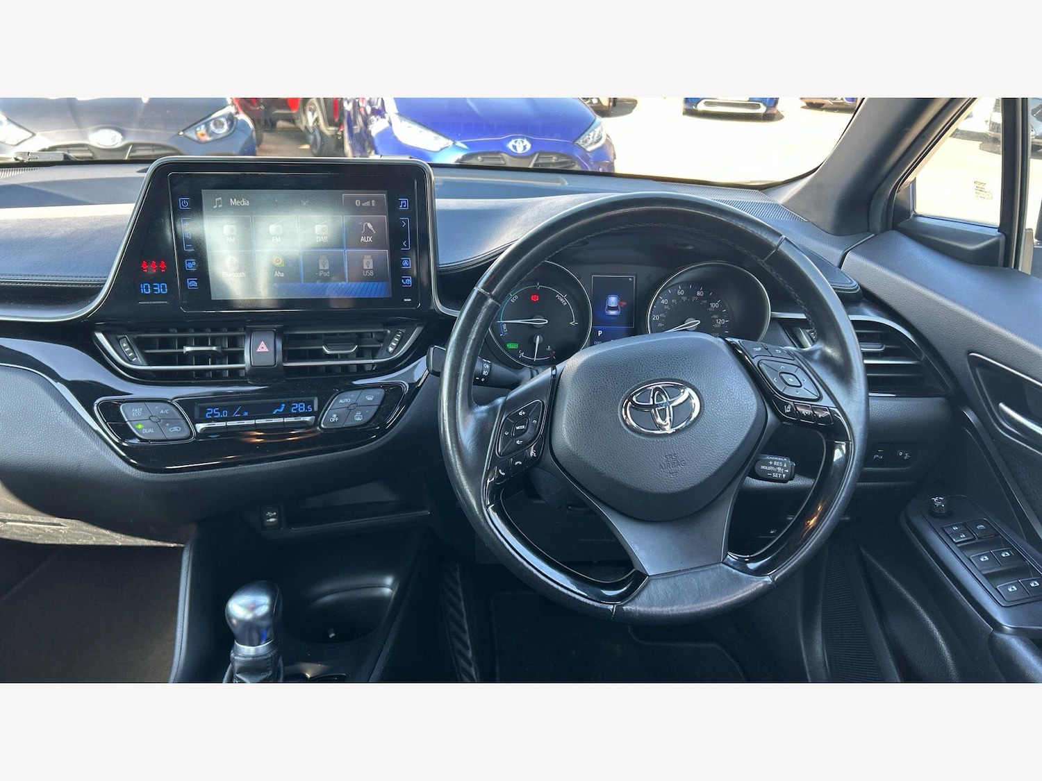Used Toyota C-HR 2017 for sale - 77978380: Photo 8