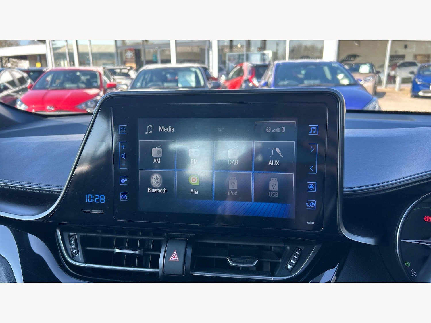 Used Toyota C-HR 2017 for sale - 77978380: Photo 9