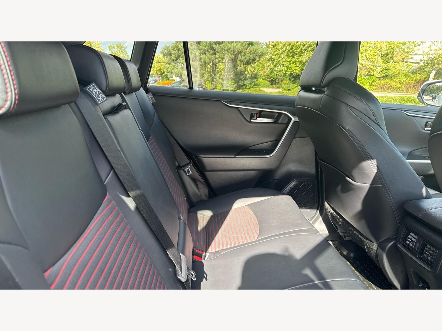 Used Toyota RAV4 2021 for sale - 76020558: Photo 14