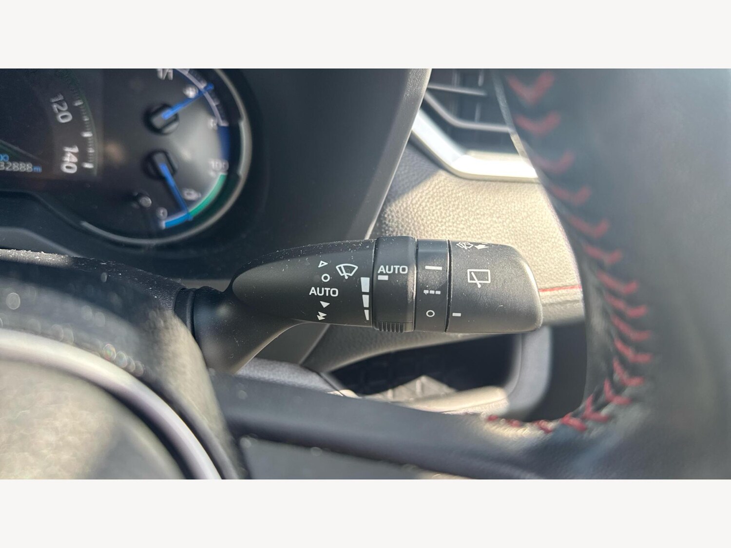 Used Toyota RAV4 2021 for sale - 76020558: Photo 25