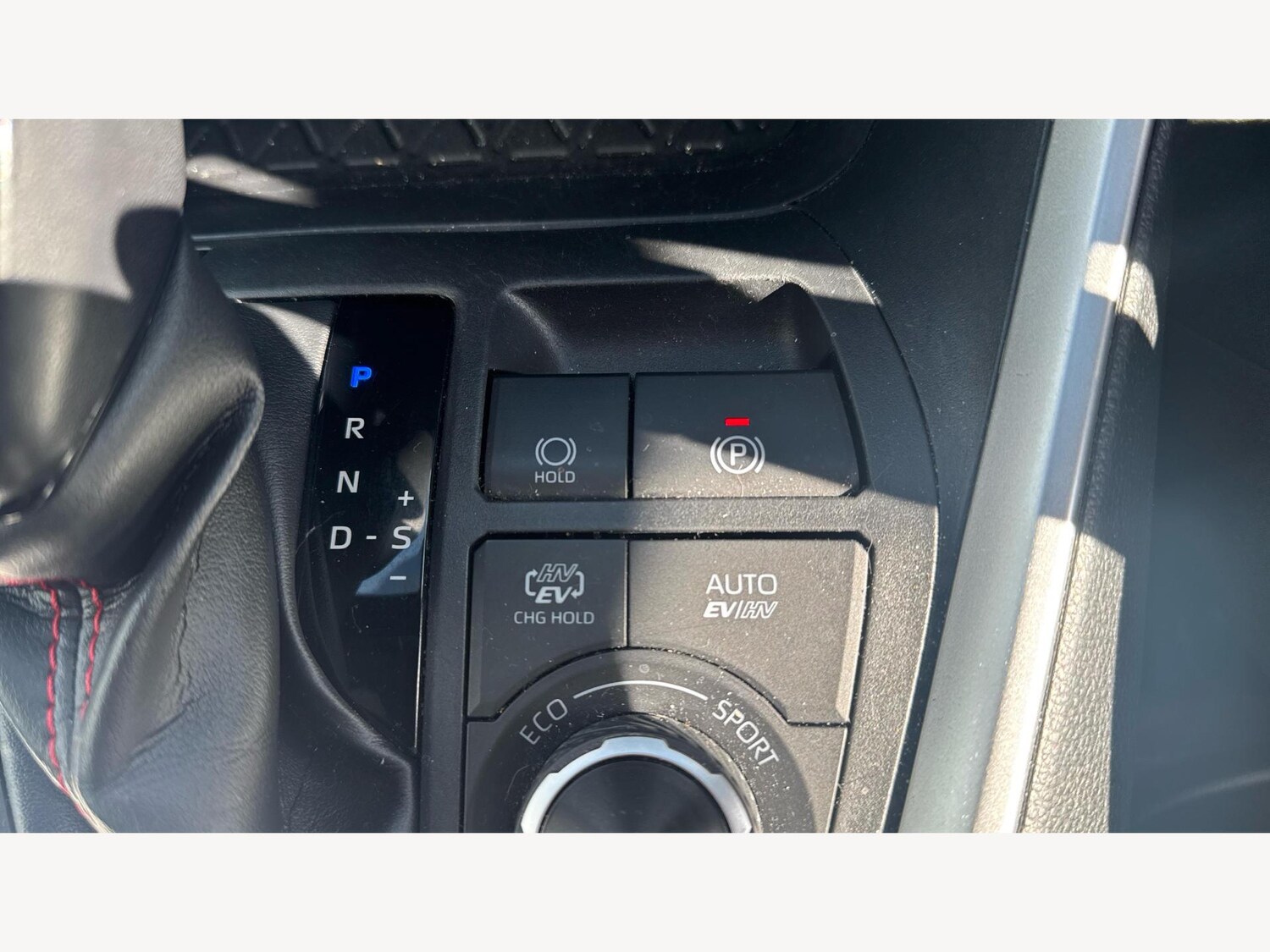 Used Toyota RAV4 2021 for sale - 76020558: Photo 34