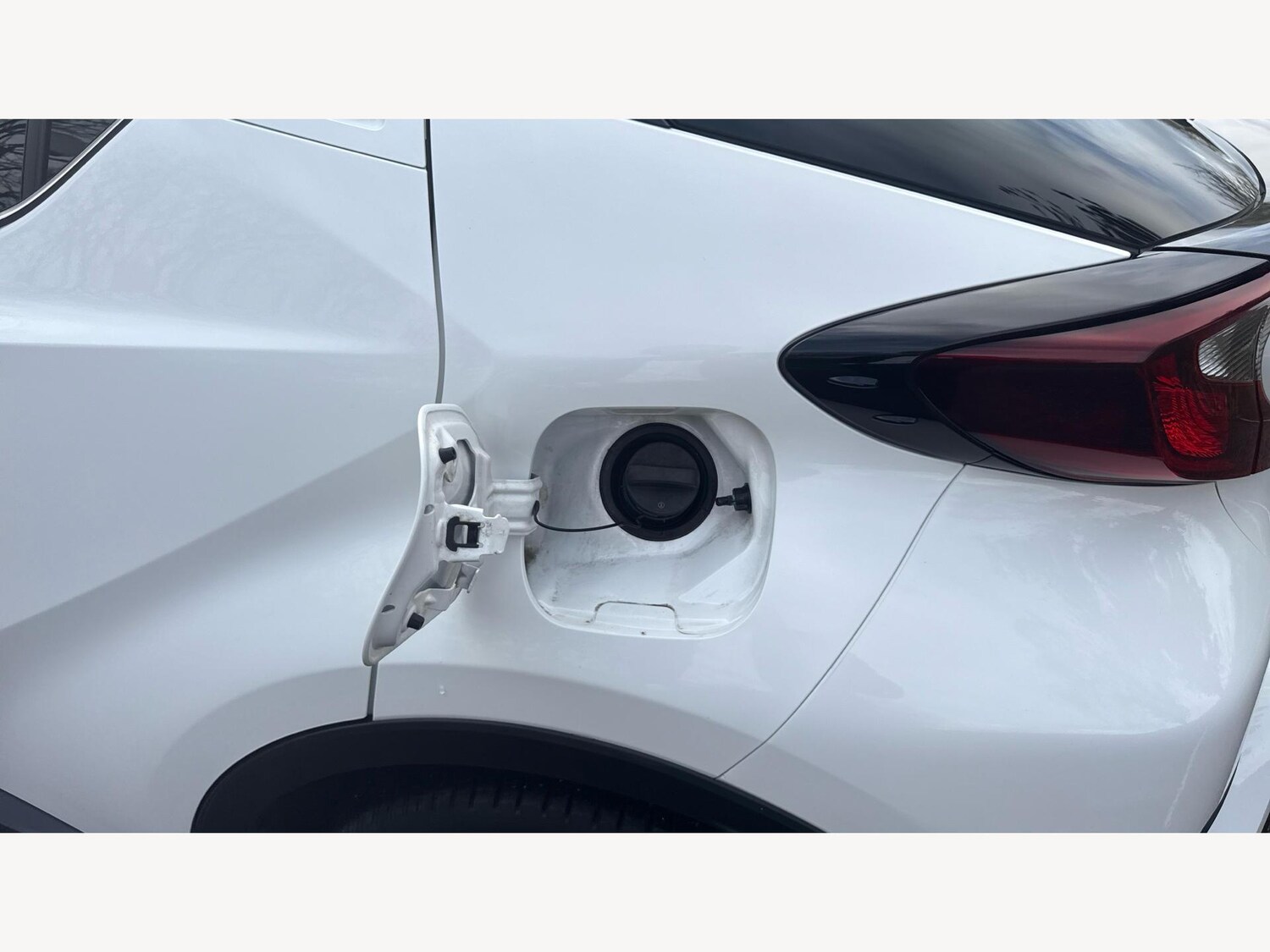 Used Toyota C-HR 2023 for sale - 77510950: Photo 22