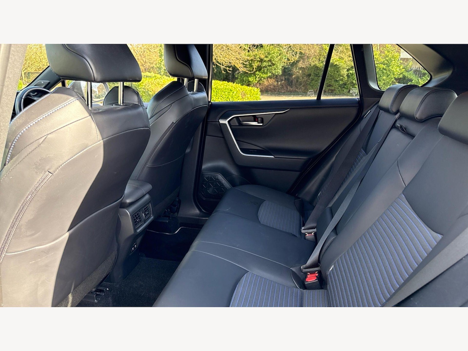 Used Toyota RAV4 2020 for sale - 77838678: Photo 15