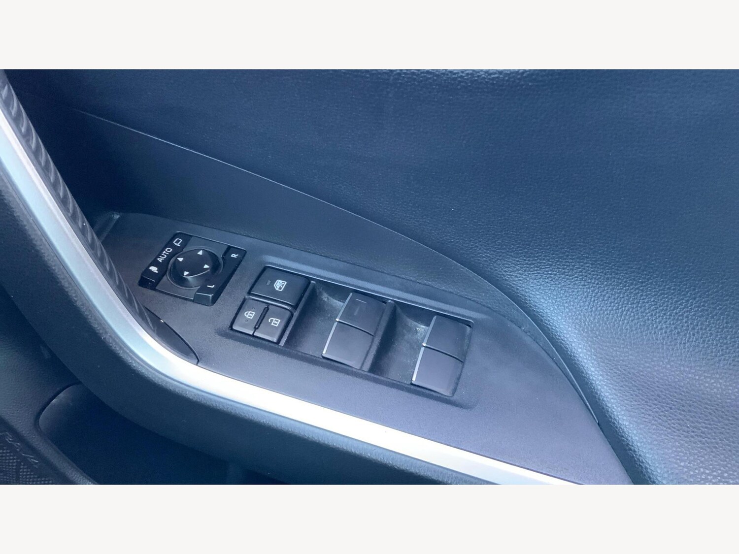 Used Toyota RAV4 for sale - 77351509: Photo 28