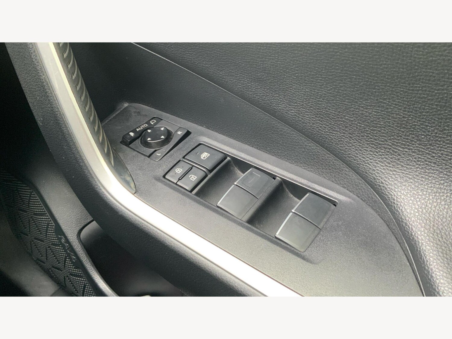 Used Toyota RAV4 2021 for sale - 77549965: Photo 30