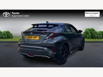 Used Toyota C-HR 2019 for sale - 75857502: Photo
