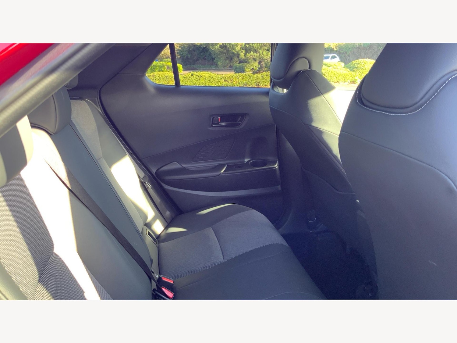 Used Toyota C-HR 2025 for sale - 77510525: Photo 14