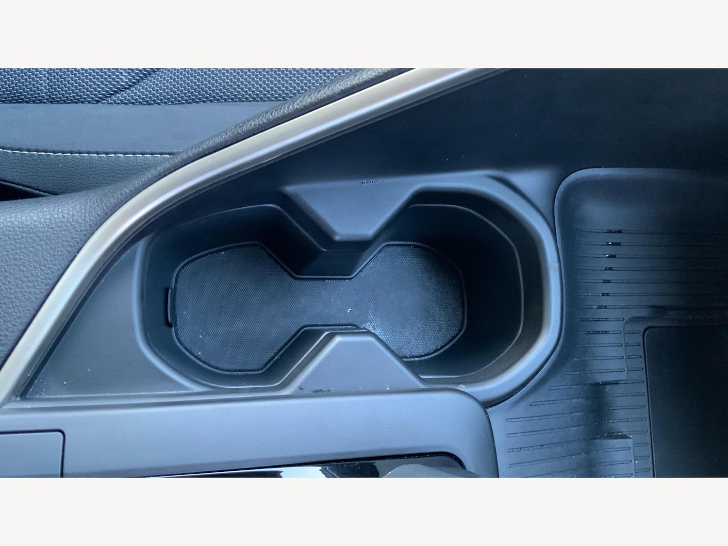 Used Toyota C-HR 2025 for sale - 77510525: Photo 31