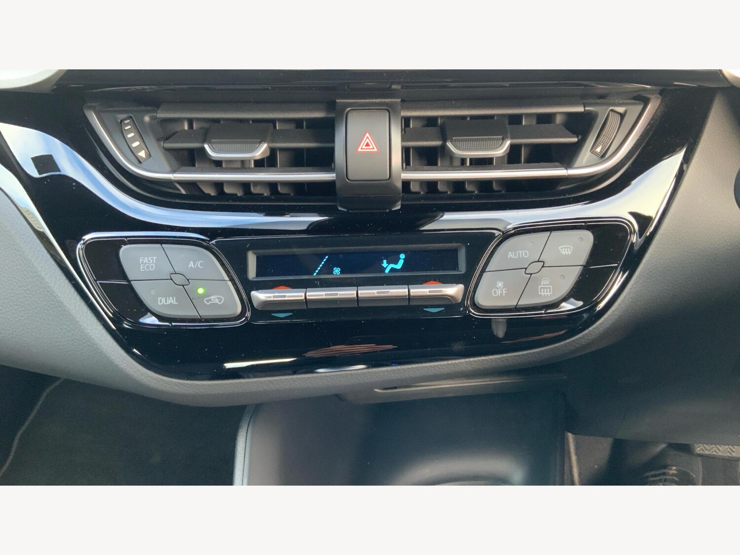 Used Toyota C-HR for sale - 77175914: Photo 28