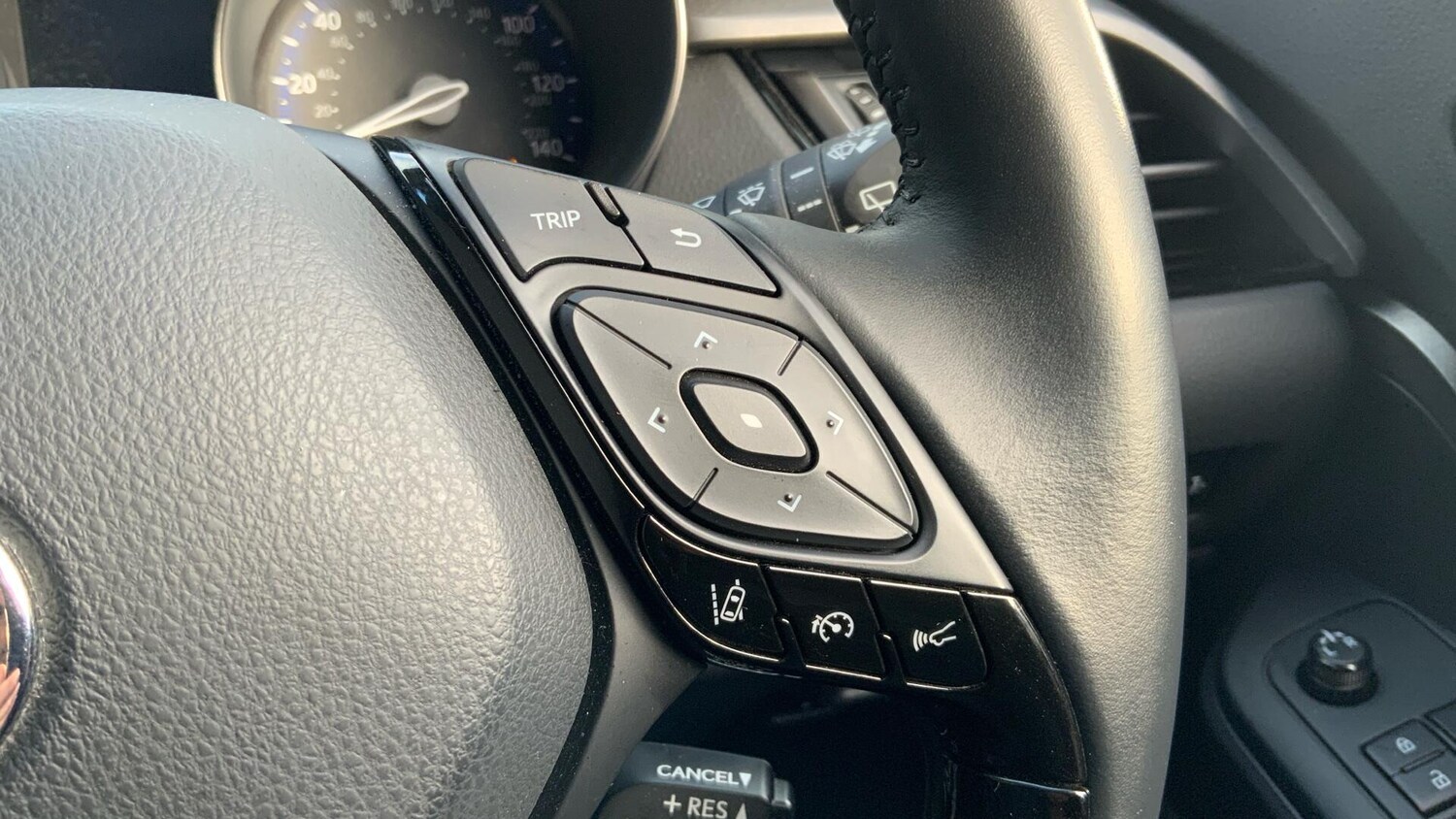 Used Toyota C-HR for sale - 77175914: Photo 34