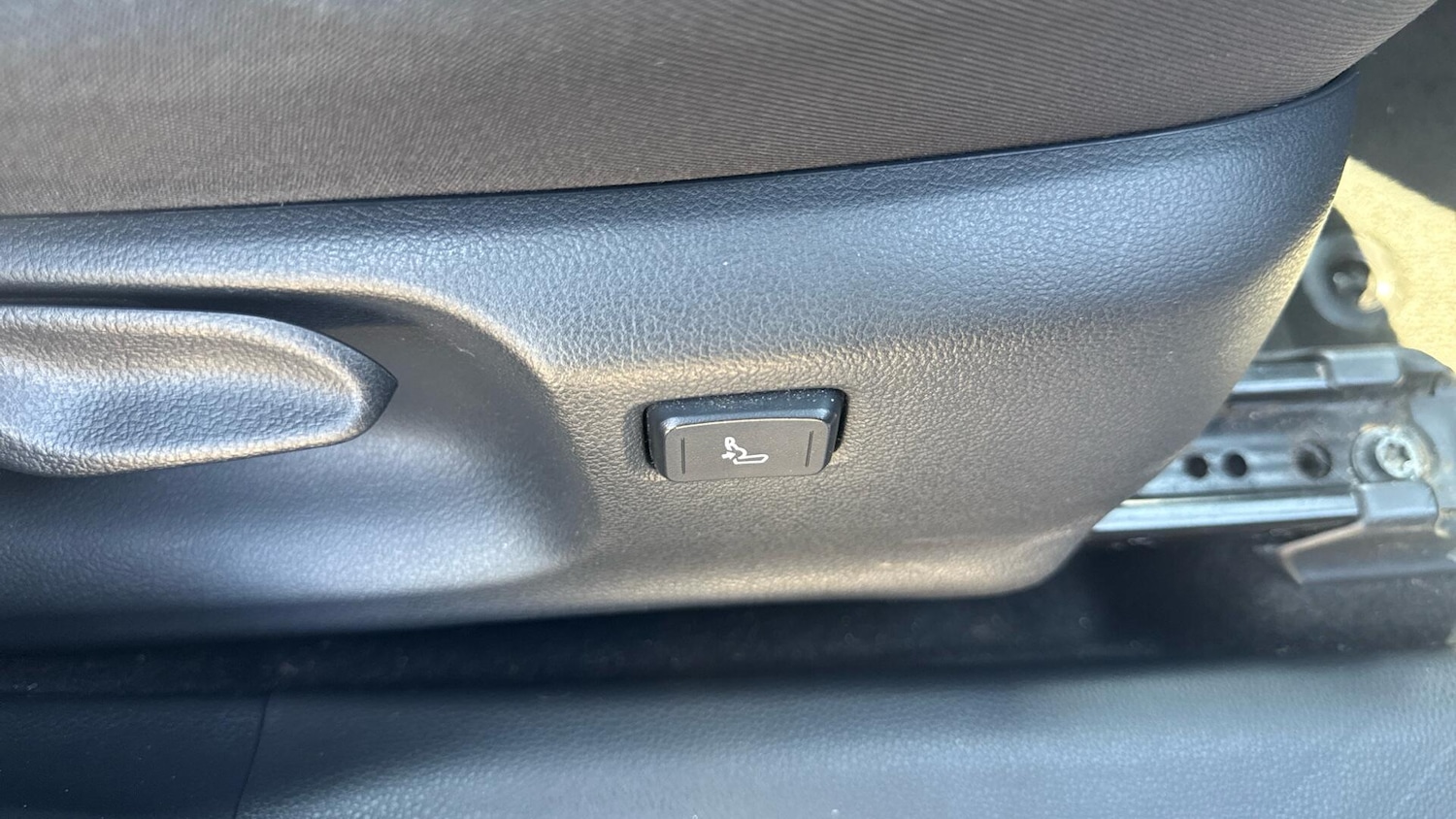 Used Toyota Yaris Cross 2023 for sale - 78034441: Photo 34