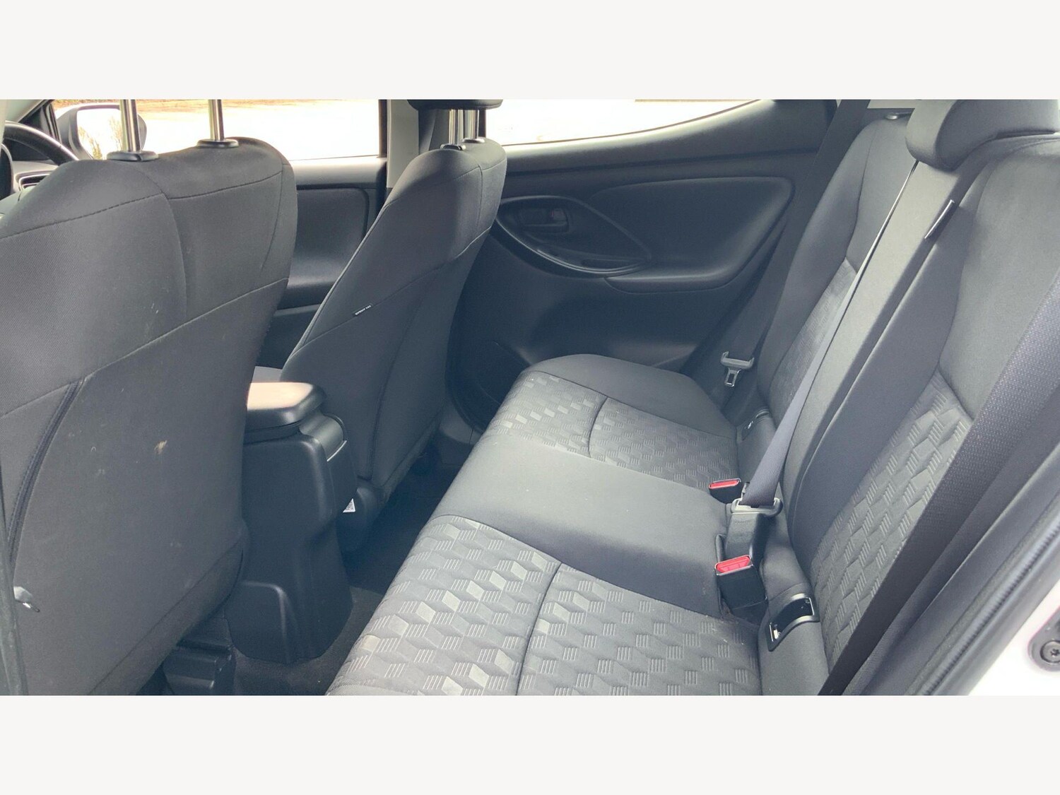 Used Toyota Yaris for sale - 78057835: Photo 15